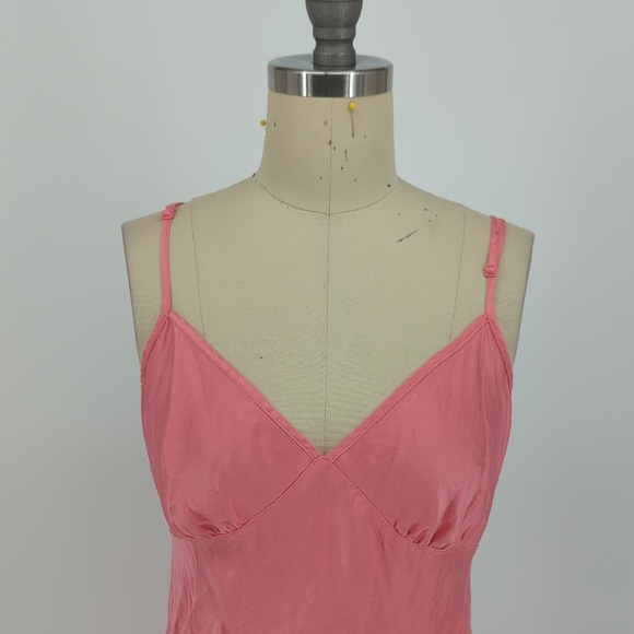30107 Victoria Secrets Silk Satin Chemise Slip Pink size Small sexy sleep boho - Picture 3 of 8